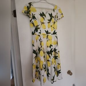 White & yellow lemon-print dress in a 1950s-style fit-and-flare cut | Size M